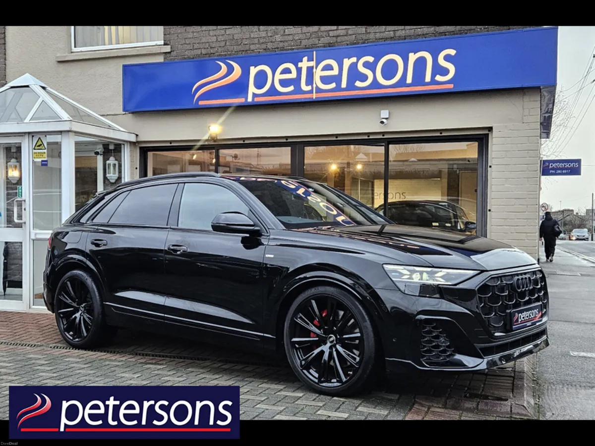 Audi Q8 Q8 490PS QUATTRO S-LINE AUTOMATIC - PANORA - Image 1