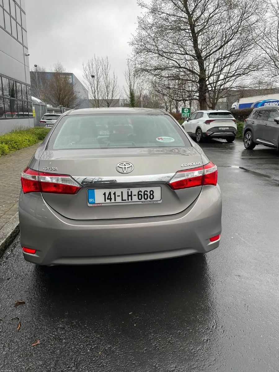 TOYOTA COROLLA 1.4 D-4D AURA 4DR **NCT 06-26** - Image 2