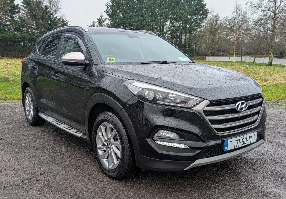 HYUNDAI TUCSON PREMIUM 2017 FULL SERVICE HISTORY - Image 1