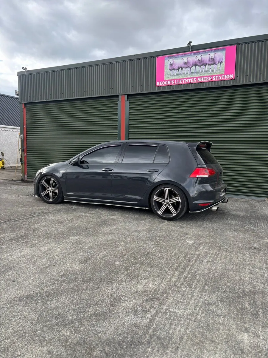 Volkswagen Golf - Image 2