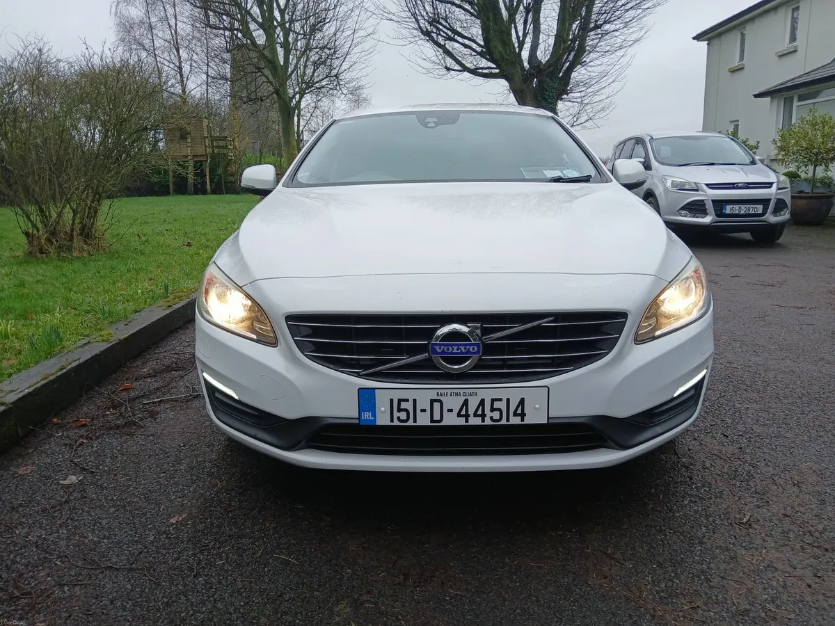 Volvo S60 2.0 D4 NCT & Taxed - Image 2
