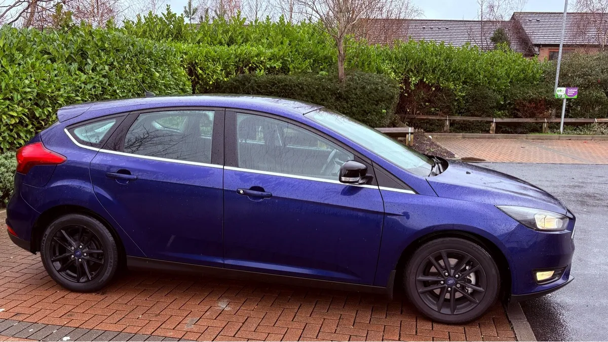 Ford Focus 1.0 T Zetec Ecoboost. Cheapest around - Image 3