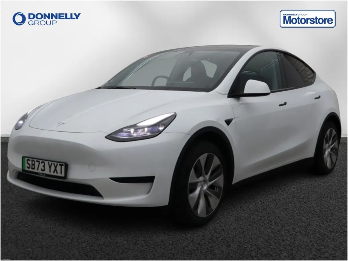 Tesla Model Y Hatchback - Image 2