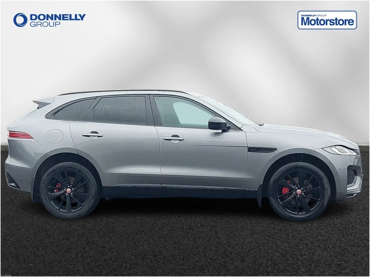 Jaguar F-pace F-Pace Estate Special Editions R-Dyn - Image 2