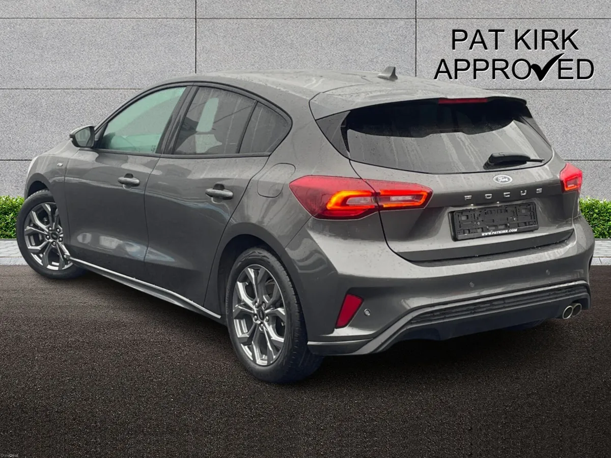 Ford Focus Hatchback ST-Line - Image 2