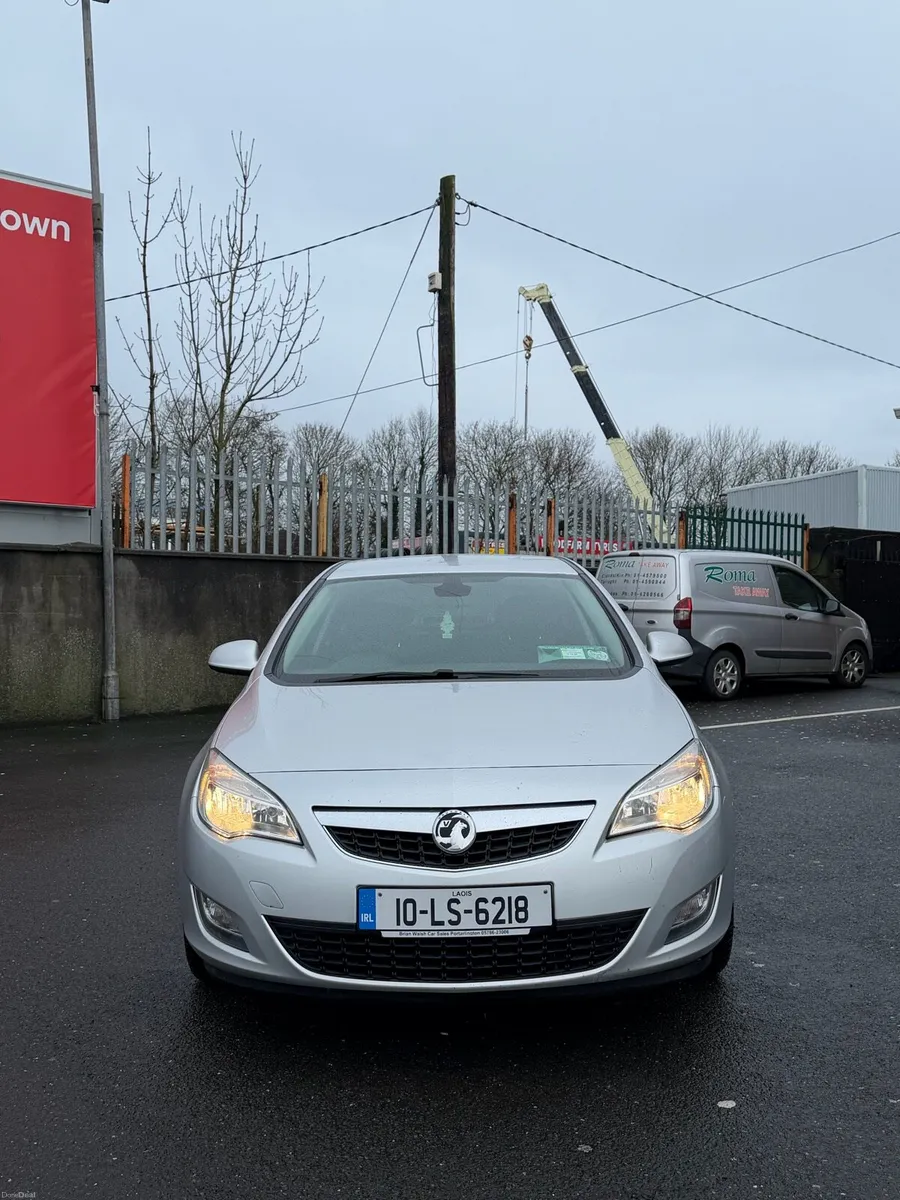 Vauxhall Astra 1.2 CDTI New Nct 11/26 low mls 105k - Image 4