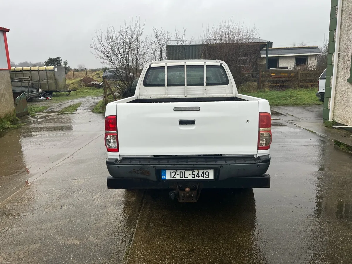 Toyota Hilux - Image 3