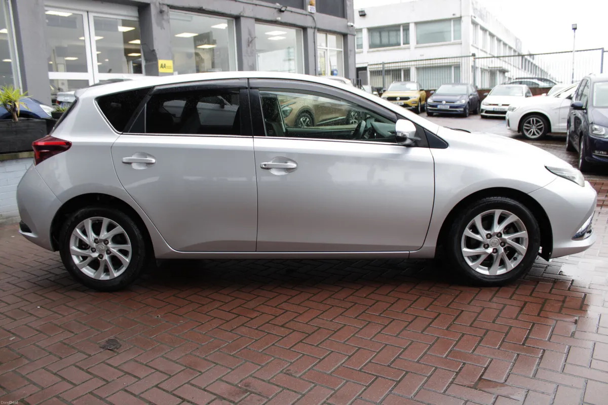2016 TOYOTA AURIS - Image 3