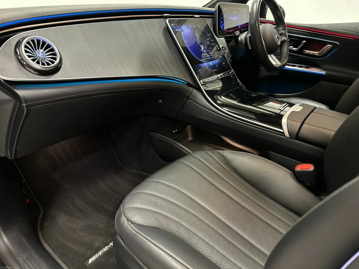Mercedes-Benz EQE EQE350 + AMG Line Night Edition - Image 6