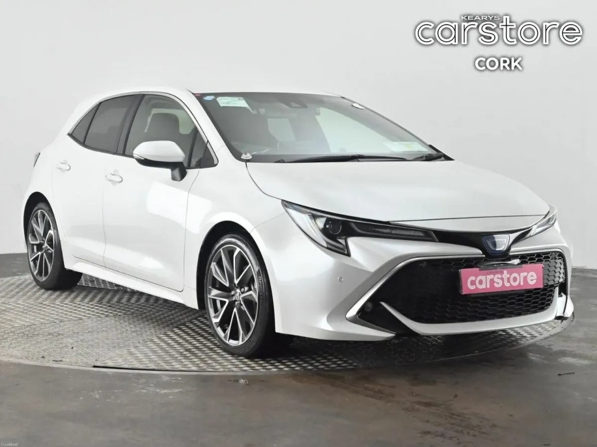 Toyota Corolla 1.8 Hybrid Luna Sport Hatchback - Image 1