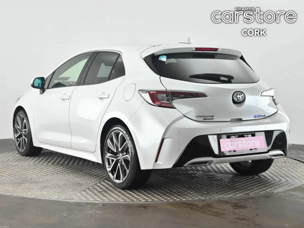 Toyota Corolla 1.8 Hybrid Luna Sport Hatchback - Image 3