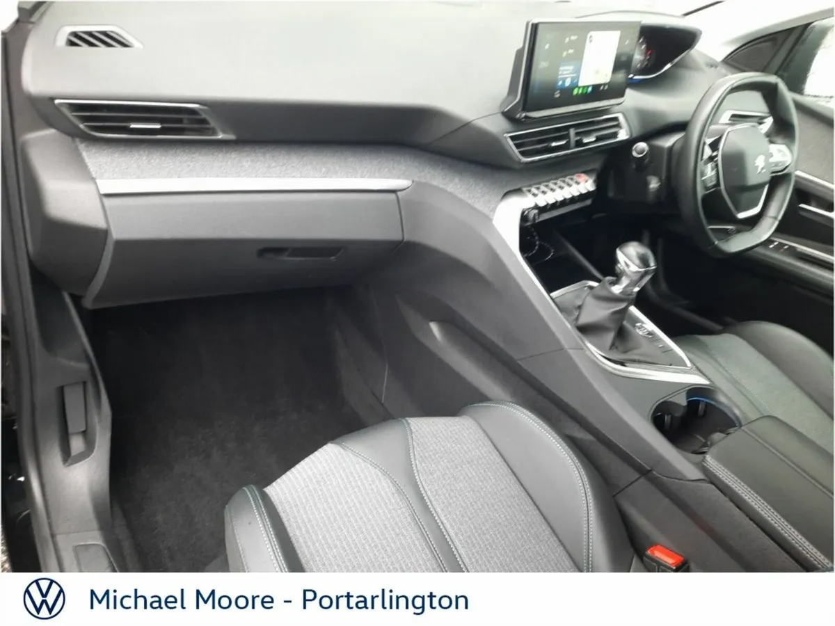 Peugeot 3008 1.2 PureTech 130bhp Allure - Image 4