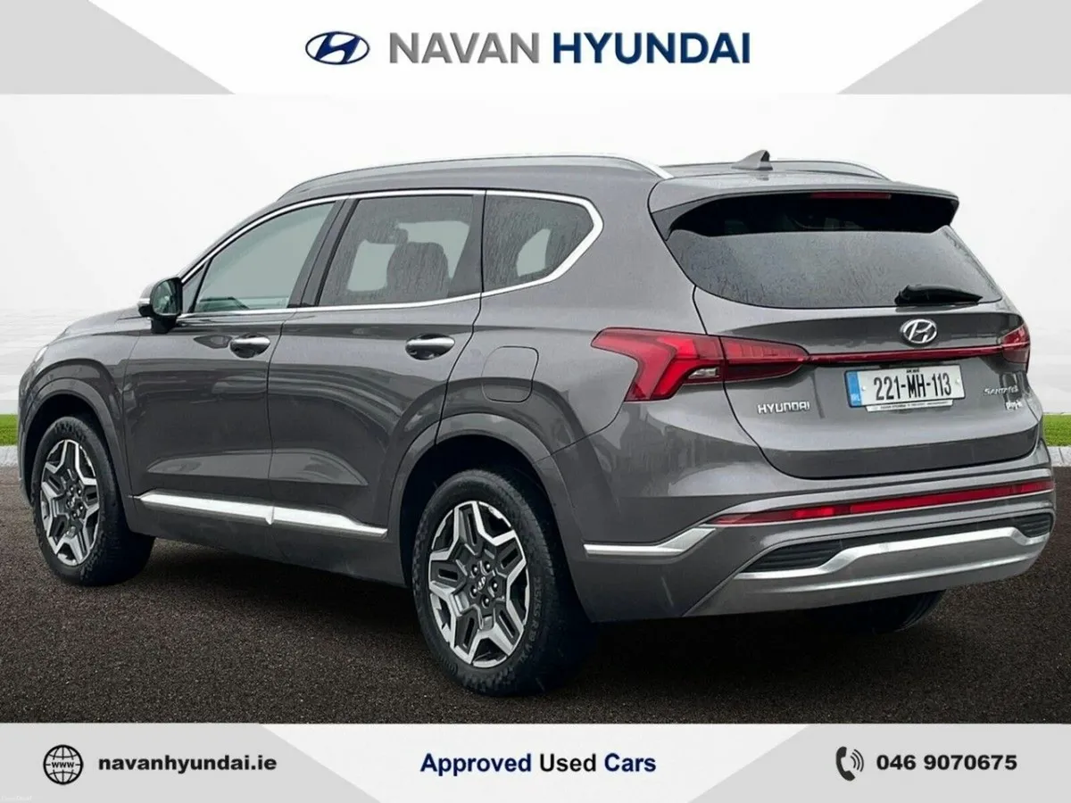 Hyundai Santa Fe 1.6 PHEV 4WD Premium Auto *FAMILY - Image 6
