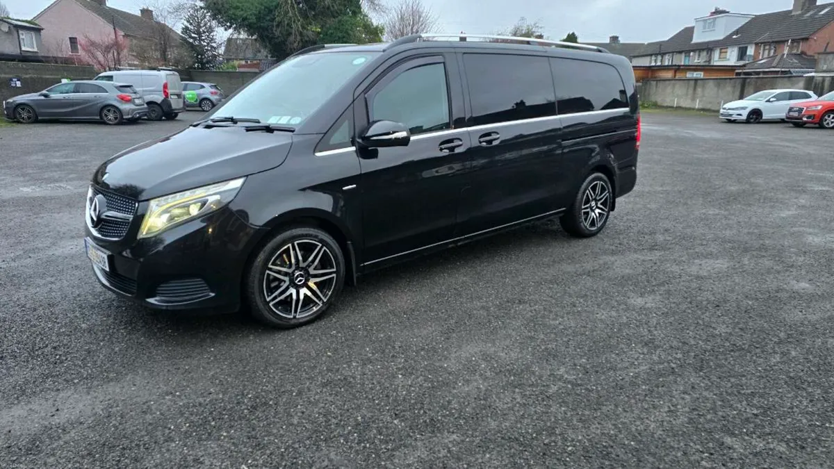 Mercedes V Class 2015 - Image 2