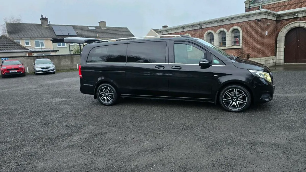 Mercedes V Class 2015 - Image 1