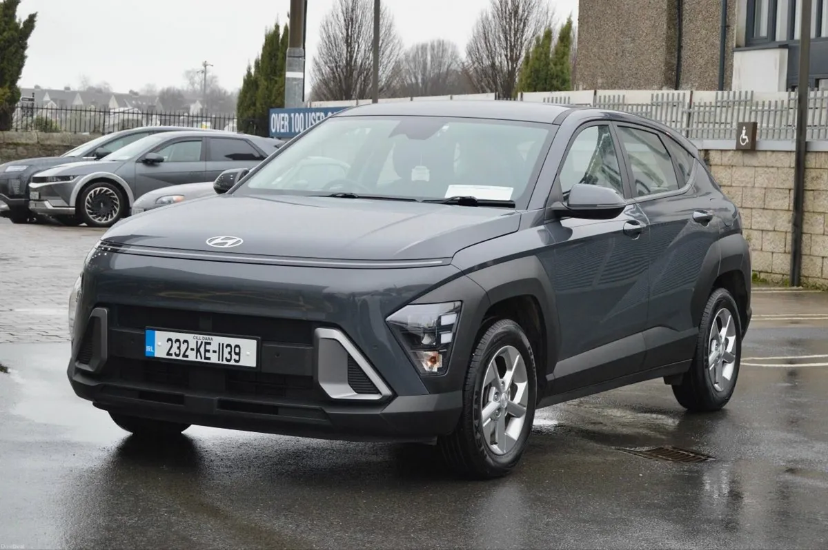 Hyundai KONA 1.6 HYBRID Signature Auto - Image 1