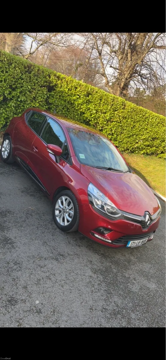 Renault Clio **LOW KM** - Image 1