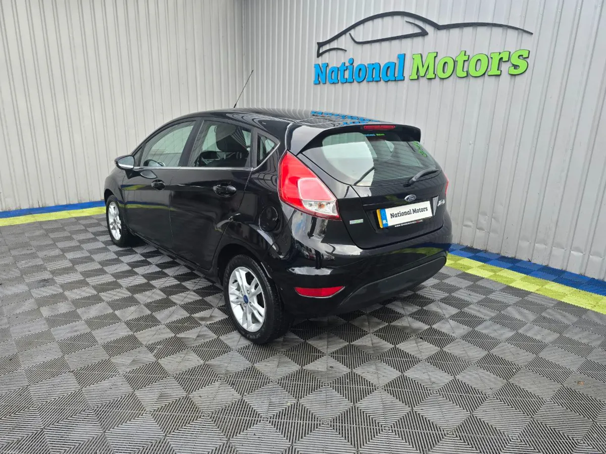 2017 Ford Fiesta 1.0 Petrol ZETEC - Image 5