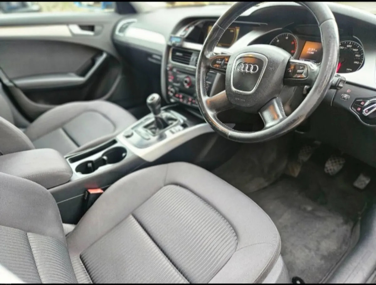 2009 Audi A4 SE 2.0L Diesil - Image 2