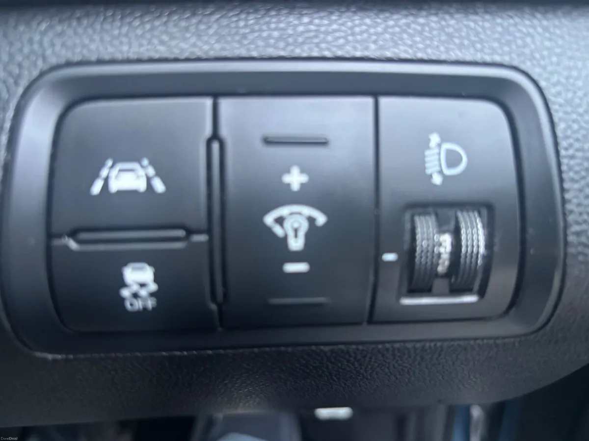 2017 HYUNDAI I-20 DELUXE 1.2i NCT TAX - Image 3