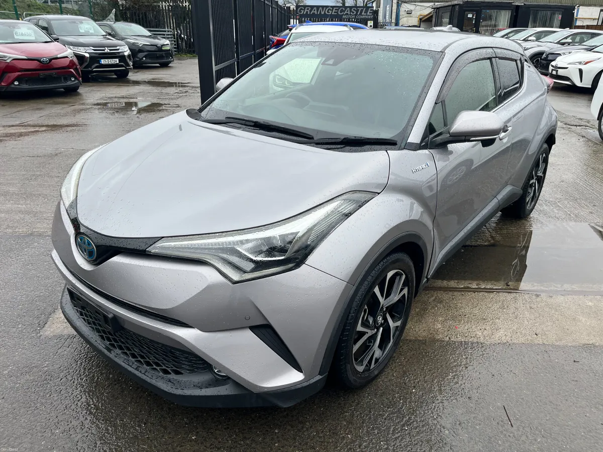 TOYOTA C-HR 2019, 1.8 HYBRID AUTO LOW KM HIGH SPEC - Image 3