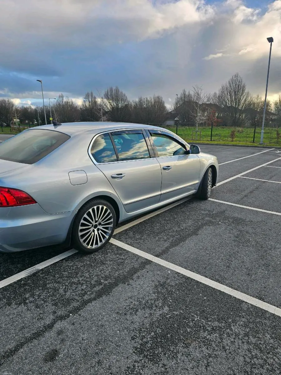 Skoda superb Laurin&Klement - Image 2