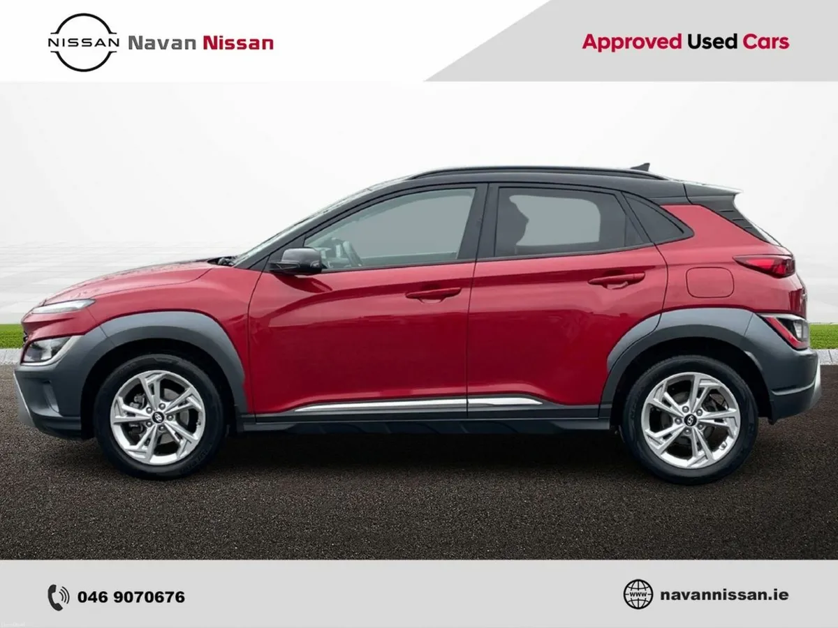 Hyundai KONA 1.0 T-GDI Executive Plus Two Tone Roo - Image 4