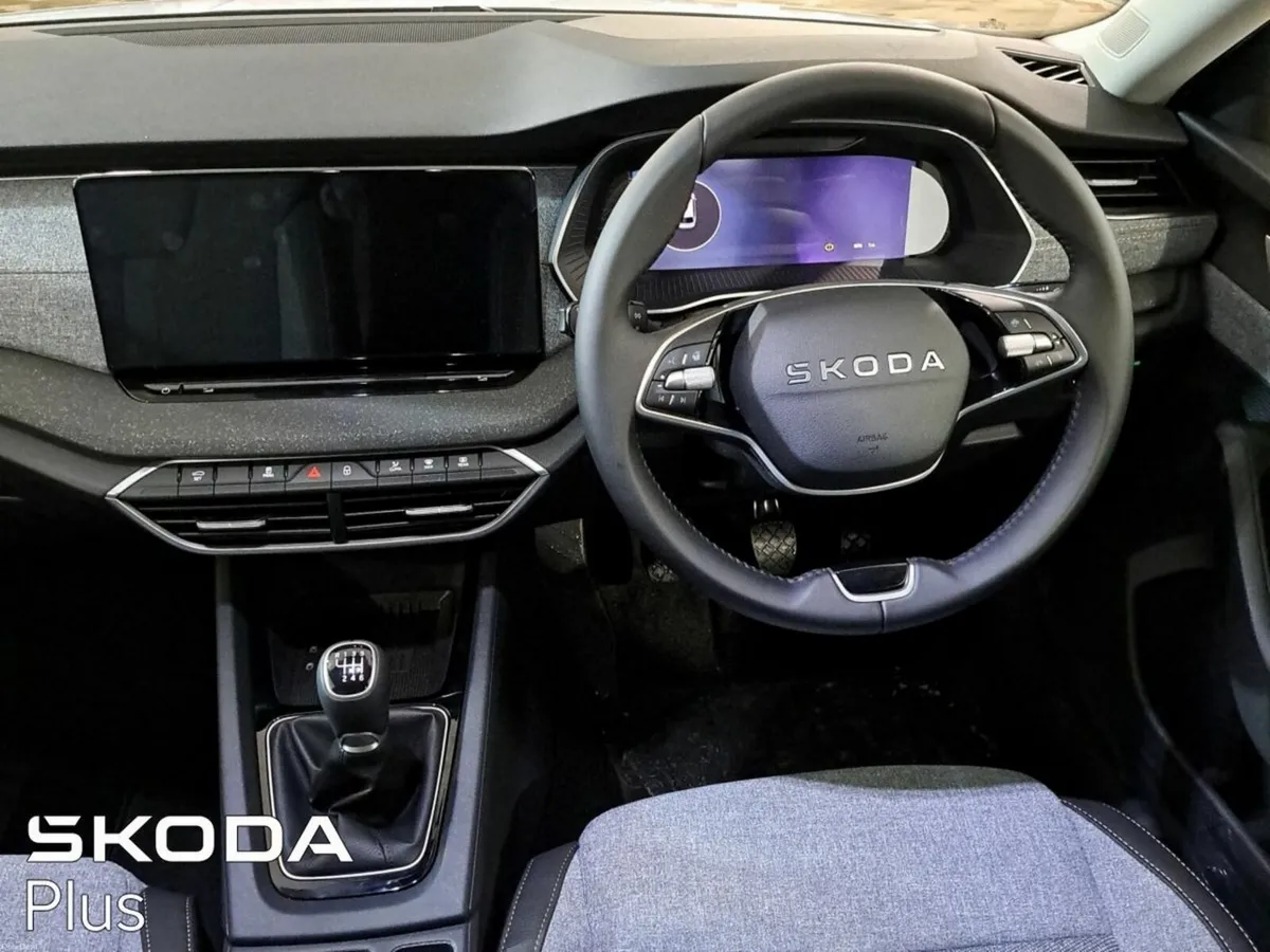 Skoda Octavia Combi Selection+ 2.0TDI 115HP - Image 3