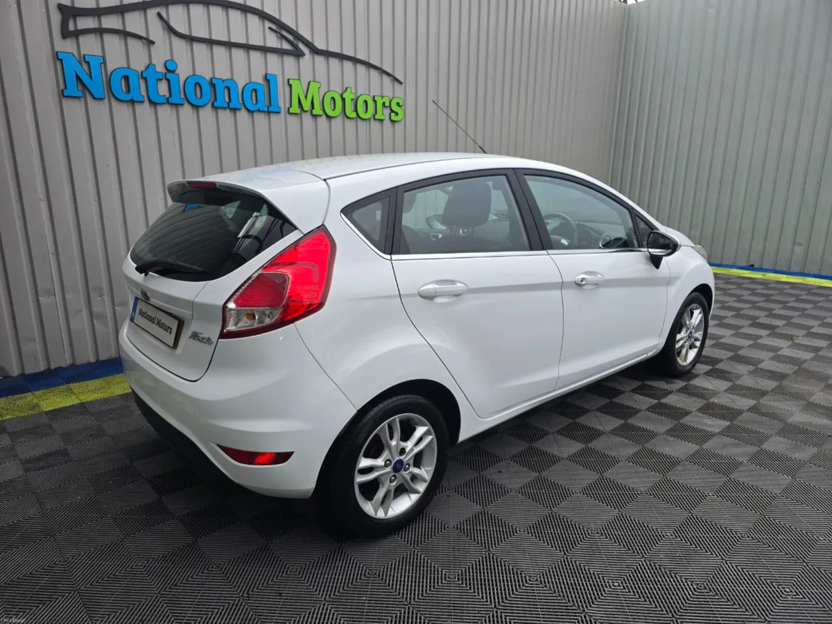 2016 Ford Fiesta 1.0 Petrol ZETEC - Image 4