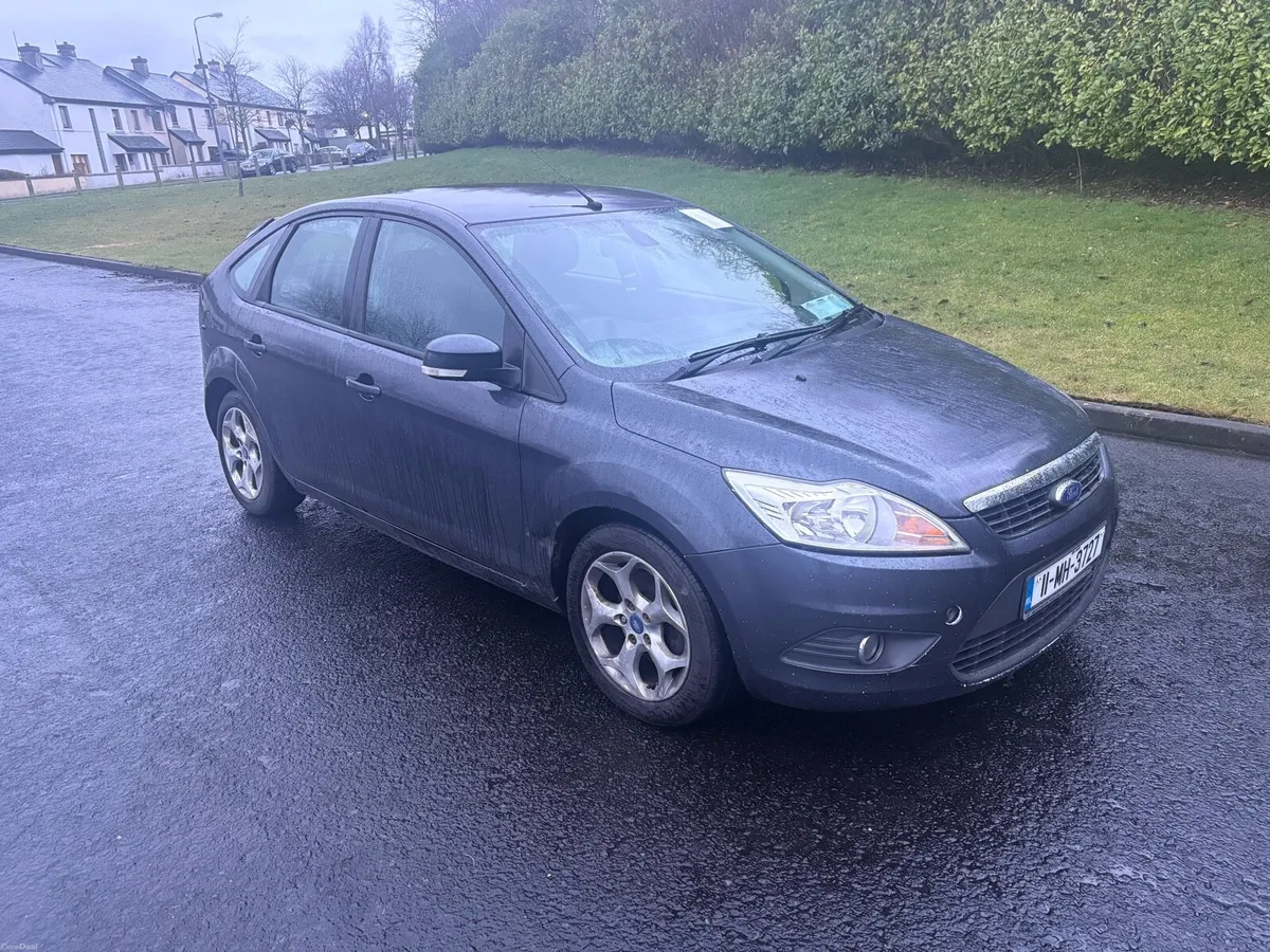 2011 Ford Focus - Image 2