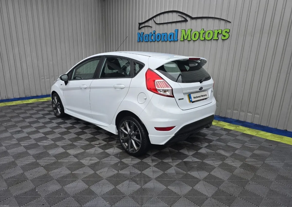 2017 Ford Fiesta ST-LINE 1.0 Petrol - Image 5
