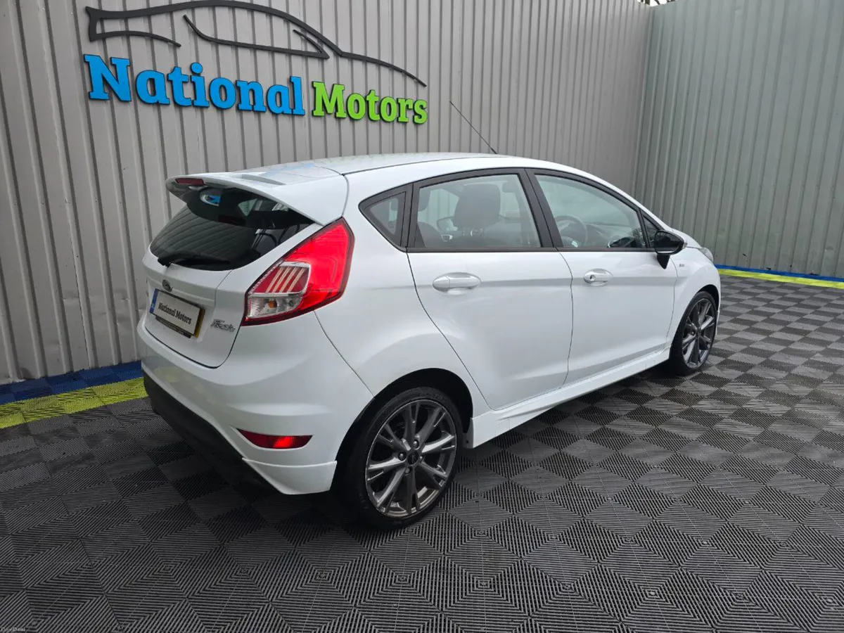 2017 Ford Fiesta ST-LINE 1.0 Petrol - Image 4
