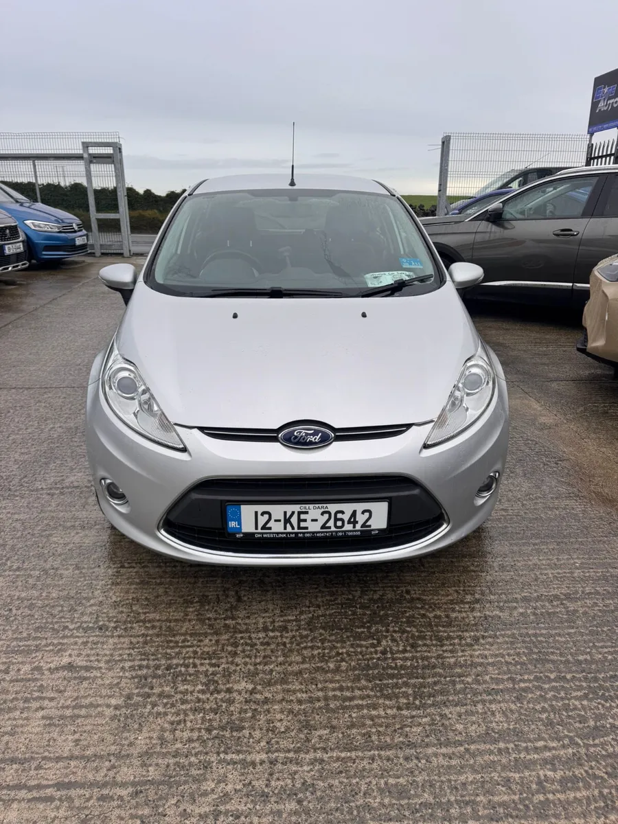 Ford Fiesta 2012 - Image 2