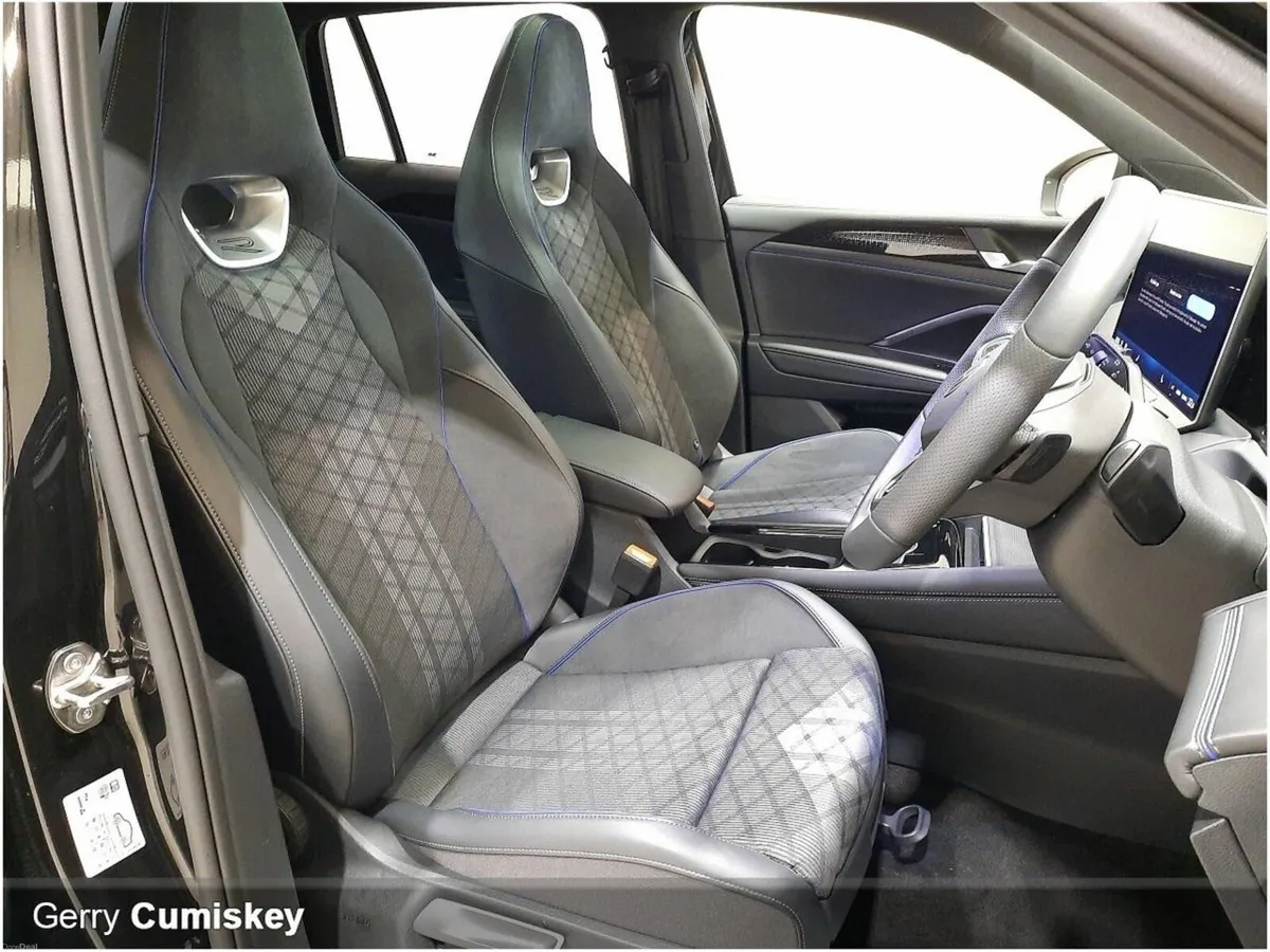 Volkswagen Tiguan R-Line | Phev | TSi eHybrid 272B - Image 4