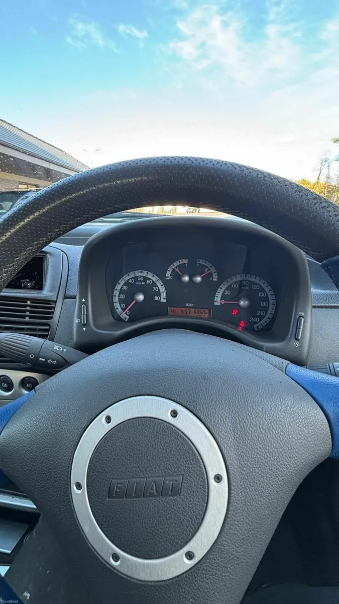 Fiat Punto Abarth 1.8 HGT - Image 4