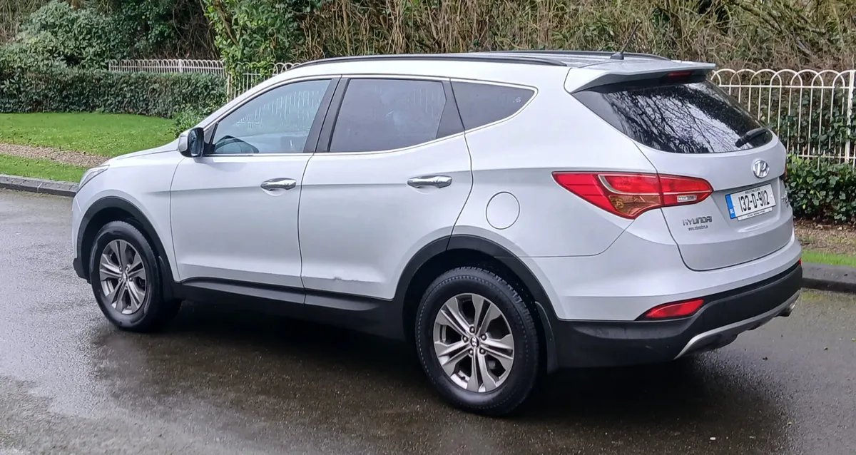 Hyundai Santa Fe 2013 *4WD MANUAL* 2.2 D 7 SEATS - Image 4