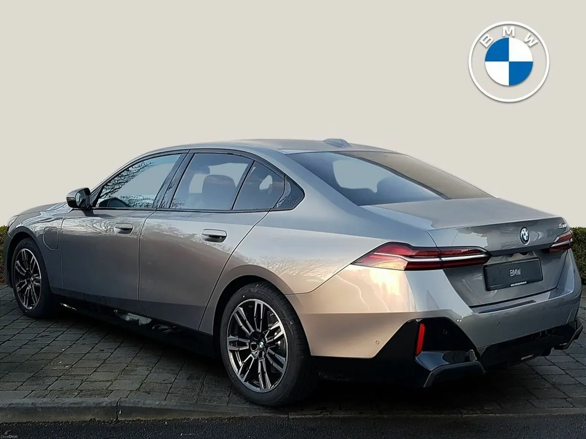 BMW 5-Series 530e M Sport Saloon - Image 2