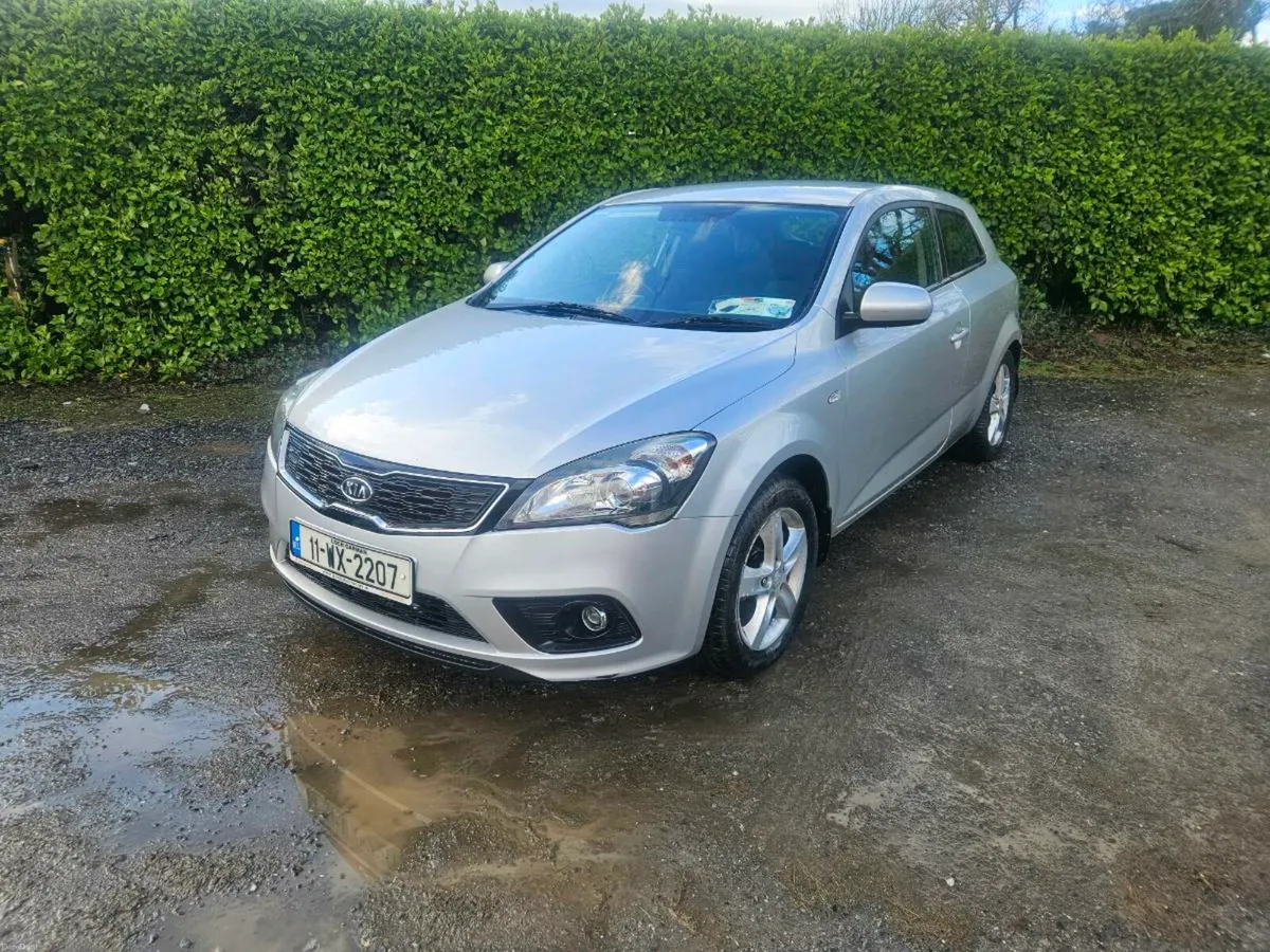 2011 kia ceed - Image 2