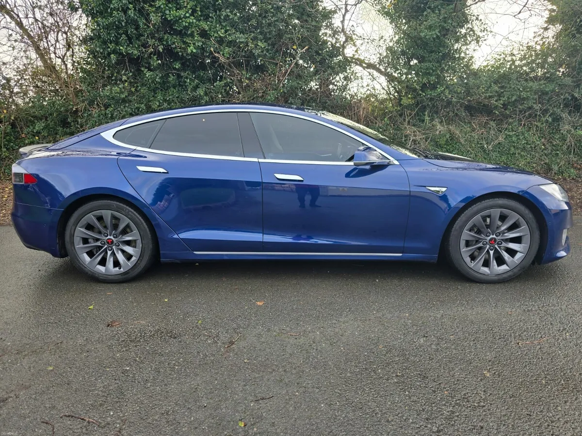 MODEL S / FREE SUPERCHARGING! - Image 3