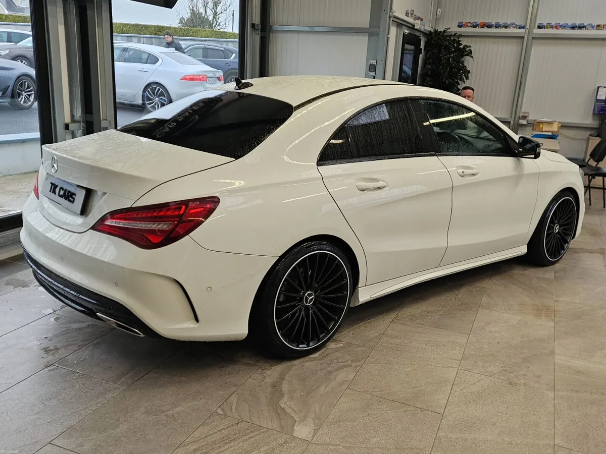 17 MERCEDES BENZ CLA 220 AMG LINE - Image 3