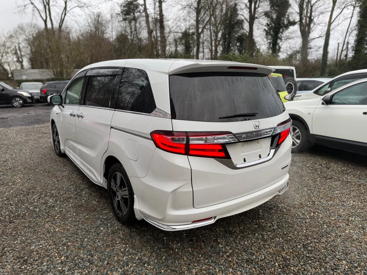 Honda Odyssey 2016 lux - Image 4