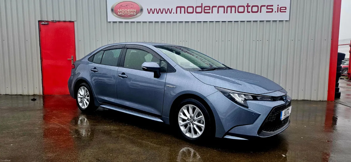 Toyota Corolla auto new model 1.8 hybrid/petrol - Image 1