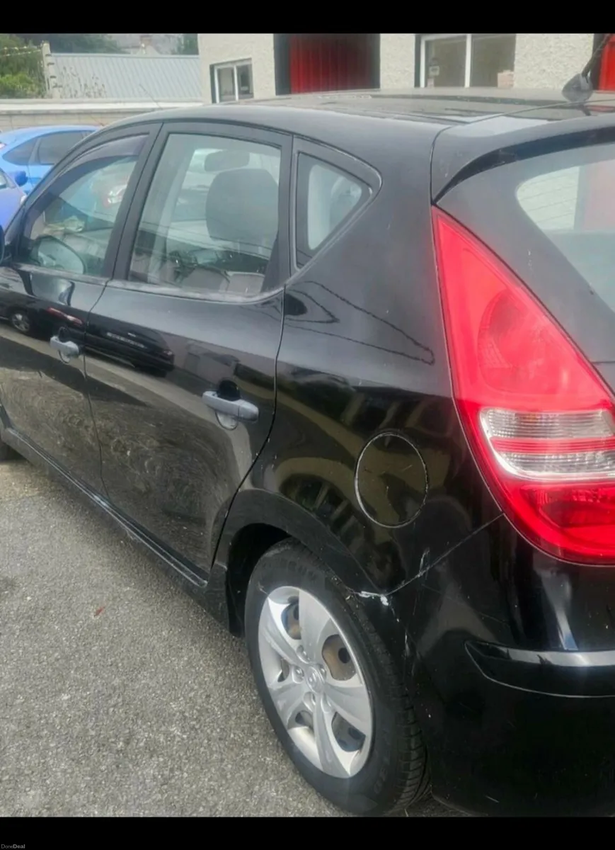 2012 i30 DIESEL - Image 4