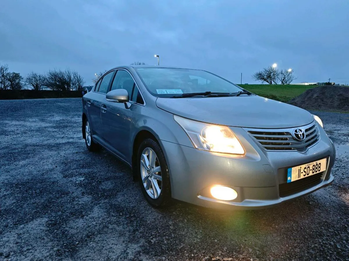2011 TOYOTA AVENSIS, NCT AND TAX - Image 2