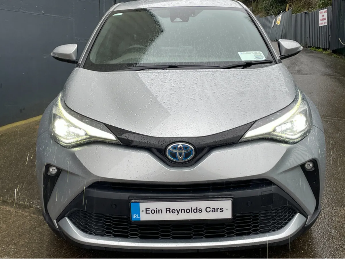 Toyota C-HR 231 D HYBRID SOL  AUTO HIGH SPEC! - Image 3