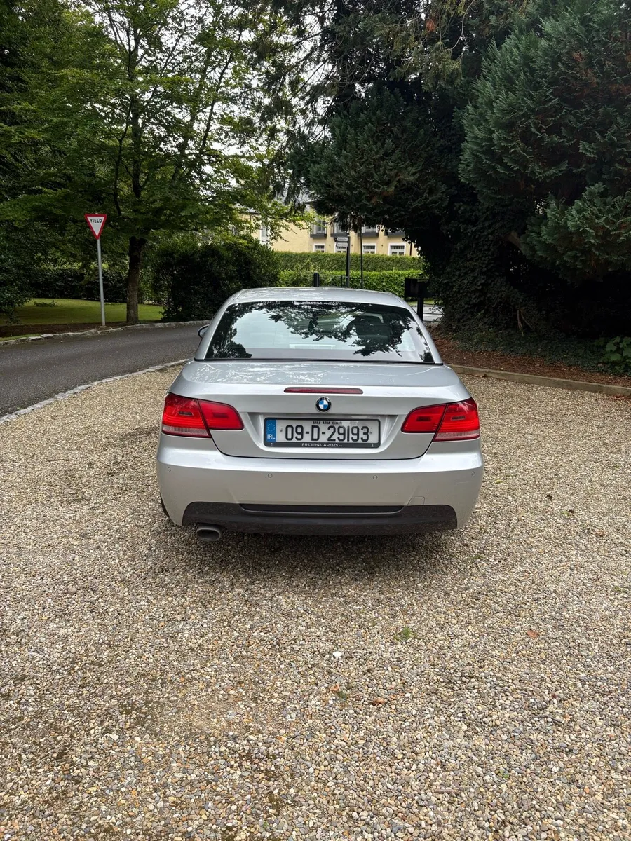 Immaculate BMW 320d m sport hardtop convertible - Image 3