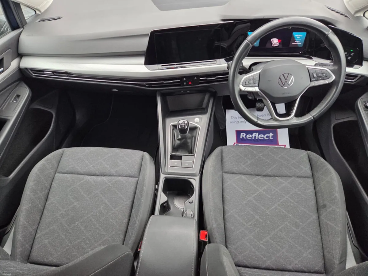 Volkswagen Golf 2.0 TDI 115HP 5DR - Image 4