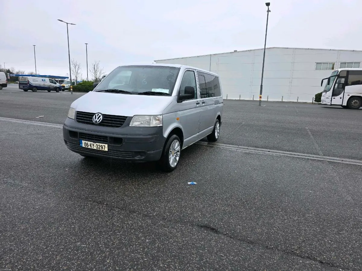 Vw shuttle minibus - Image 4