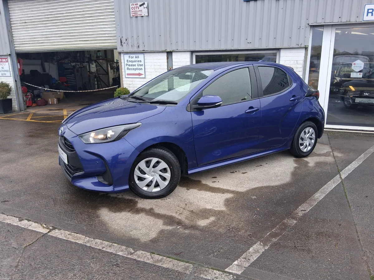 2021 Toyota Yaris - Image 5