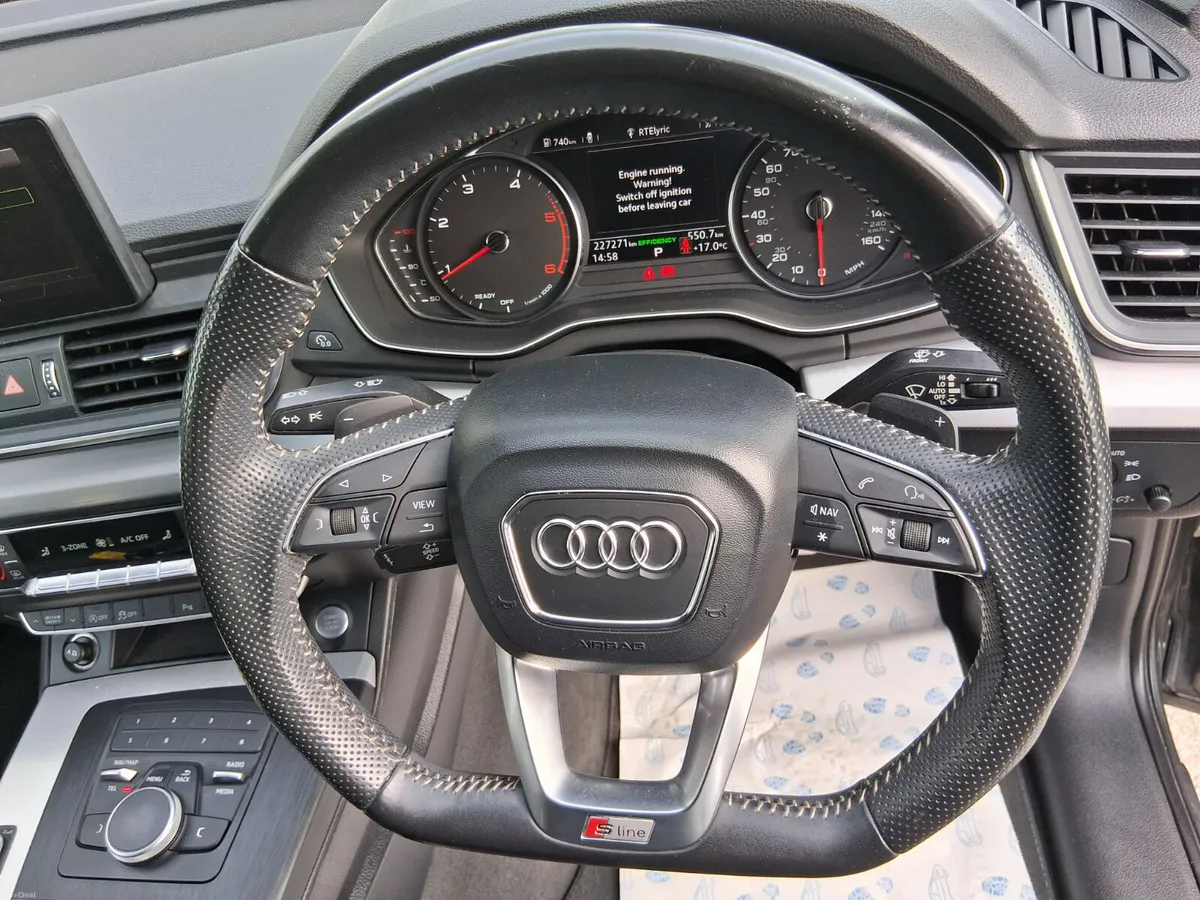 Audi Q5 2017 - Image 5